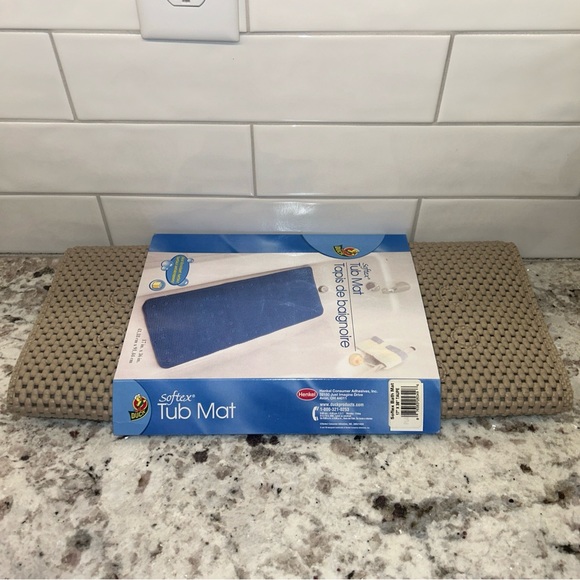 Duck Brand Softex Bath Tub Mat 17 in. x 36 in. Skid & Mildew Resistant Brand New - Picture 2 of 5